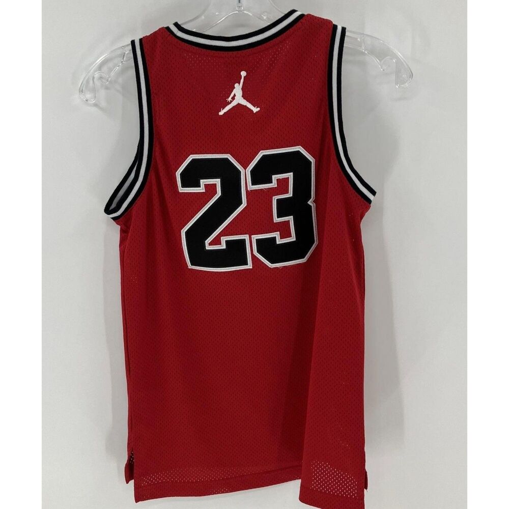 🏀 Youth Medium Jordan #23 Basketball Jersey – Red – Very Gently Used - Picture 2 of 4